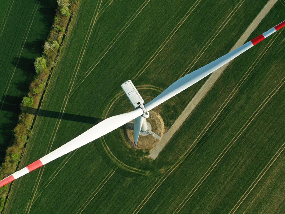  Wind turbine